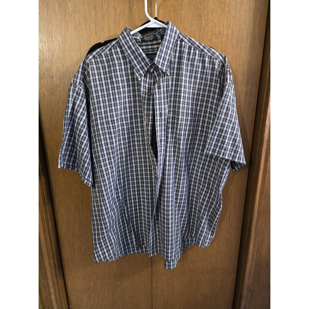 Van Heusen Button Down Shirt Mens XLarge Blue Plaid Short Sleeve Business Casual